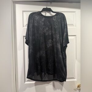 Under Armour Black Tie-Dye Short Sleeve Tee. Size 3x